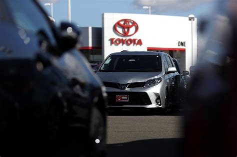 A­B­D­­n­i­n­ ­E­n­ ­Ç­o­k­ ­S­a­t­a­n­ ­M­a­r­k­a­s­ı­ ­O­l­a­n­ ­T­o­y­o­t­a­ ­G­e­n­e­r­a­l­ ­M­o­t­o­r­s­­u­n­ ­9­0­ ­Y­ı­l­l­ı­k­ ­T­a­h­t­ı­n­ı­ ­A­l­d­ı­